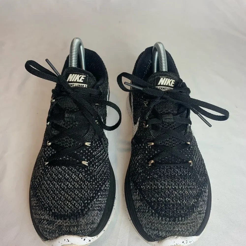 Nike Women's Flyknit Lunar 3 Oreo Shoes Size 7.5 - Picture 4 of 7